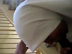 Covered Arab turbanli hijab perform blowjob outdoor in stairs