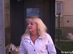 Young dude picks up blonde granny and bangs her